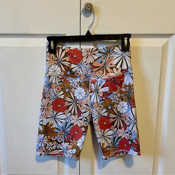SO Floral Athletic Set Size Small - Picture 3 of 6